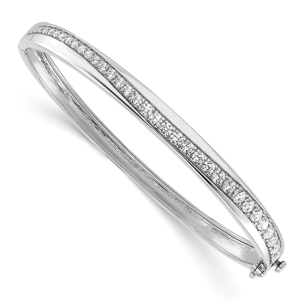 True Origin 14k White Gold 1 5/8 carat Lab Grown Diamond VS D E F 6.75 inch Bangle